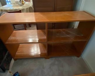 Display Your Collection On This Bookshelf