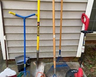 Weed Eater And Yard Tools