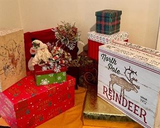 Item 248:  Lot of Xmas gift boxes - really nice!:  $32