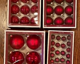 Item 270:  Lot of 4 boxes of glass Xmas ornaments:  $12