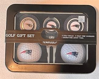 Item 290:  New England Patriots Team Golf gift set:  $16