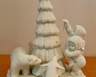 Item 352:  Snowbabies with polar bear & Xmas tree:  $18