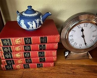 Jasper ware teapot with broken handle ( handle ready to be glued on) 