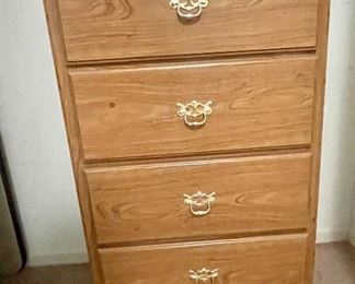 Chest oof drawers