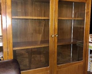 Cabinet - Very  Good Condition