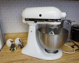 Stand mixer