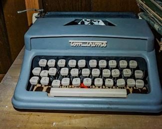 Tom Thumb typewriter