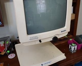 Magazine and book enlarger