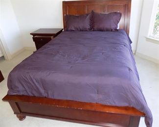 Full Size Sleigh Bed 