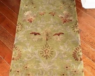 100% Wool Pile Rug Handcrafted in India - 2.6x9'