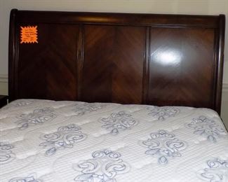 Queen Sleigh Bed w/New Serta Perfect Sleeper PillowTop Mattress