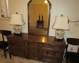 Mid Century Henredon dresser