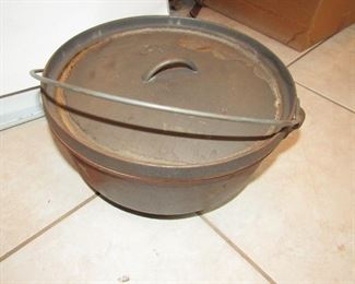 Never used 12 qt Lodge Dutch oven