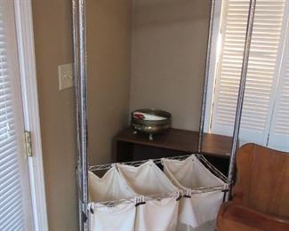 Chrome rolling laundry rack