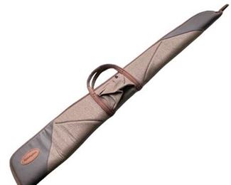 Lot 516
Remington Shot Gun Leather and Tweed Soft Case