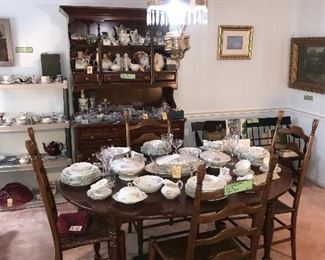 Items Located In The Dining Room