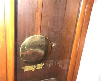 Items Located In The Dining Room