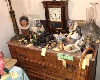 Items Located In The Family Room