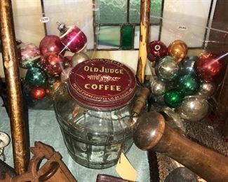 Items Located In The Family Room