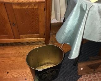 Items Located In The Family Room