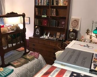 Items Located In The 1st Bedroom