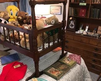Items Located In The 1st Bedroom