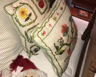 Items Located In The 1st Bedroom