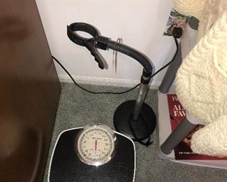 Items Located In The 1st Bedroom