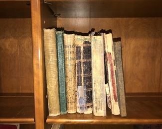 Items Located In The 1st Bedroom