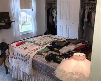Items Located In 2nd Bedroom