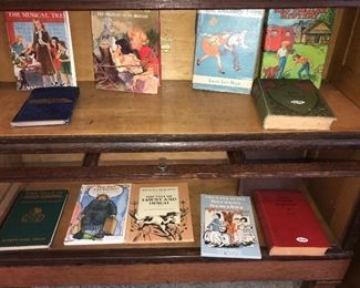 Items Located In 2nd Bedroom