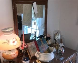 Items Located In 2nd Bedroom