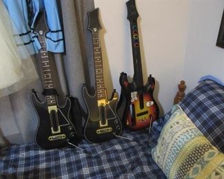 3 Guitar Hero Guitars