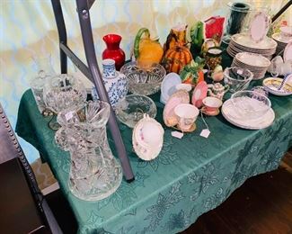 A beautiful collection of fine porcelain, crystal & china collectibles. Some Waterford crystal