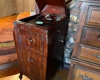 Victrola Antique Record Player