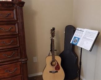 Yamaha guitar