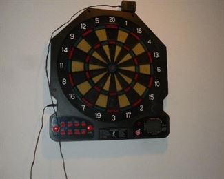 Electronic dart board