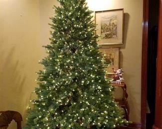 Pre-lit LED Christmas tree