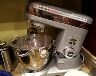 Cuisinart  SM-70 stand mixer (12-speed  7 quart)