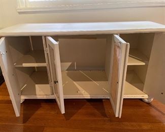 Vintage chabby chic media console