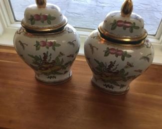 Pair lidded jars
