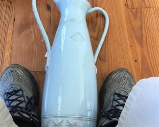 LARGE vietri two handled vase.  Yes those are my feet to show you how big this vase is!