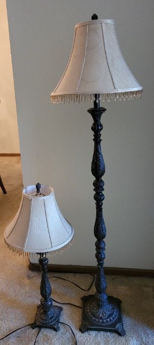 Wooddale matching table and floral lamp $50