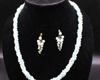 Chic Accessories Costume Jewelry Blue White Necklace and Matching Earrings