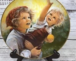 Vintage American Legacy Numbered and Signed Collectible Art Plate by Su Etem