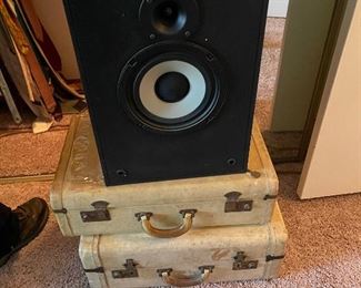 $300 Klipsch KG2 Two way speakers w/ Passive Radiator