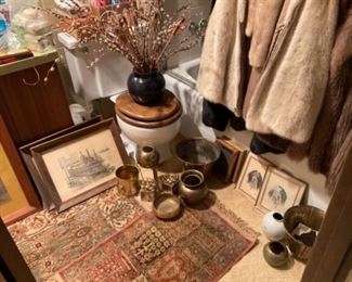 VINTAGE BRASS AND SMALL RUGS