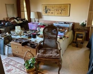 OMG.  THE MASTER BEDROOM IS LOADED