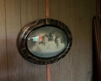 THE THREE SISTERS. MEG, SUE AND DOT , THEY LIVED ON THE OLD FARM HOUSE AT 141 AND CLAYTON ROAD. 