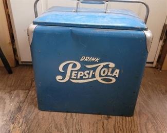 Large Vintage Pepsi Ice Chest with Galvanized Inner Box (17 x 12 x 17) Excellent Condition!!!